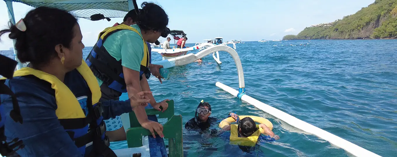 blue-lagoon-snorkeling-bali-tour