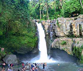 tegenungan-waterfall